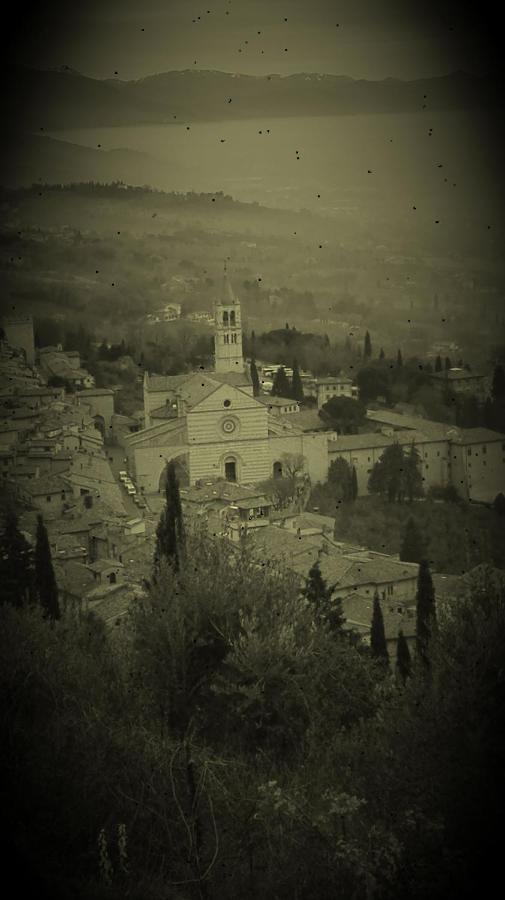Casa Del Frate Apartment Assisi Exterior foto